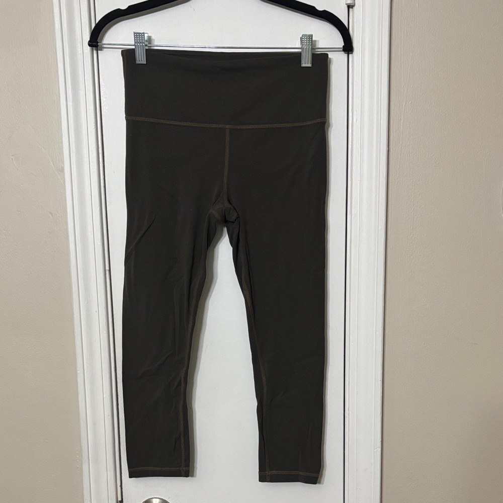 Athleta Cropped Leggings